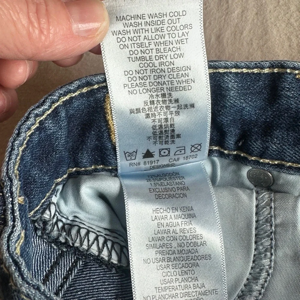 Levi's Girl's Blue Jean's, Size 7R‎ Adjustable Waist, Zip, Skinny, Medium Wash